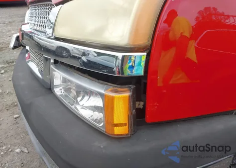 2005 Chevrolet Silverado 1500 Z71 from USA, damaged, VIN 2GCEK13T551277069